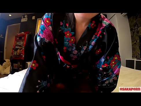 ❤️ Ung cosplay tjej älskar sex till orgasm med en spruta i en hästskötare och en avsugning. Asiatisk tjej med hårig fitta och vackra bröst i traditionell japansk dräkt i amatörvideo som visar onani med knullleksaker. Sakura 3 OSAKAPORN. Porno vk at us ❤