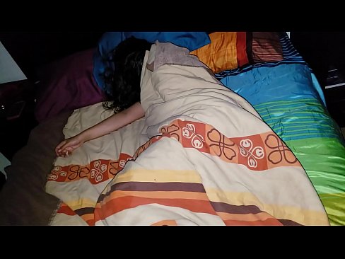 ❤️ Styvbarn som skäller ut sin unga styvmor medan hon sover. Porno vk at us ❤